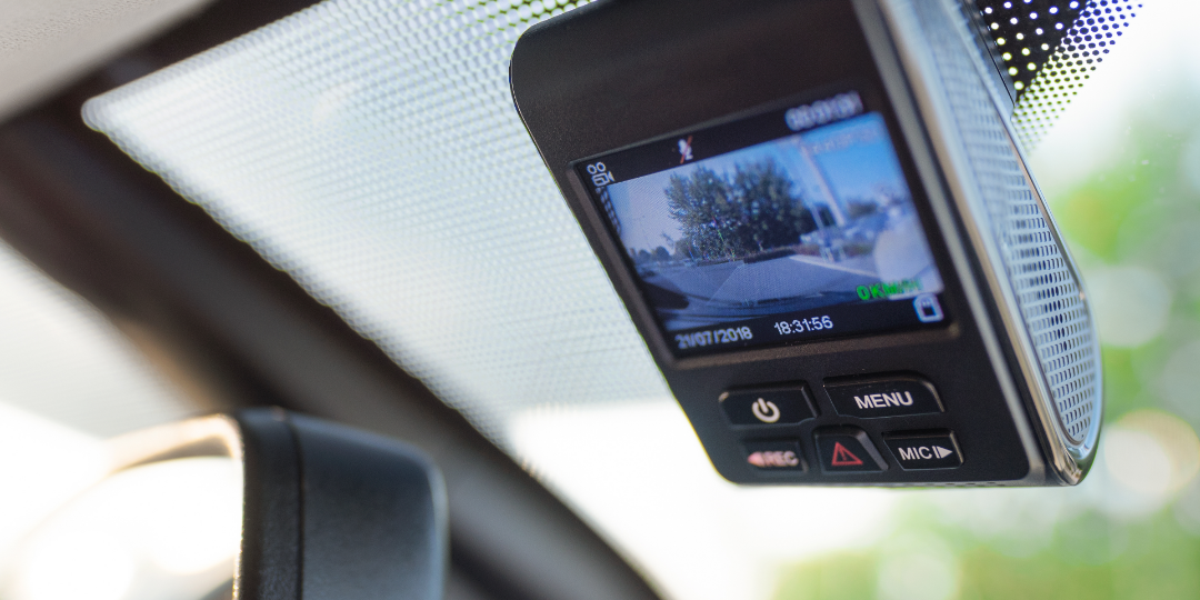 5 Reasons to Own A Dash Cam